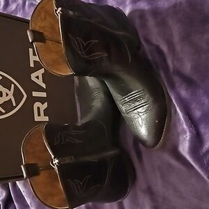 Ariat Short Boots